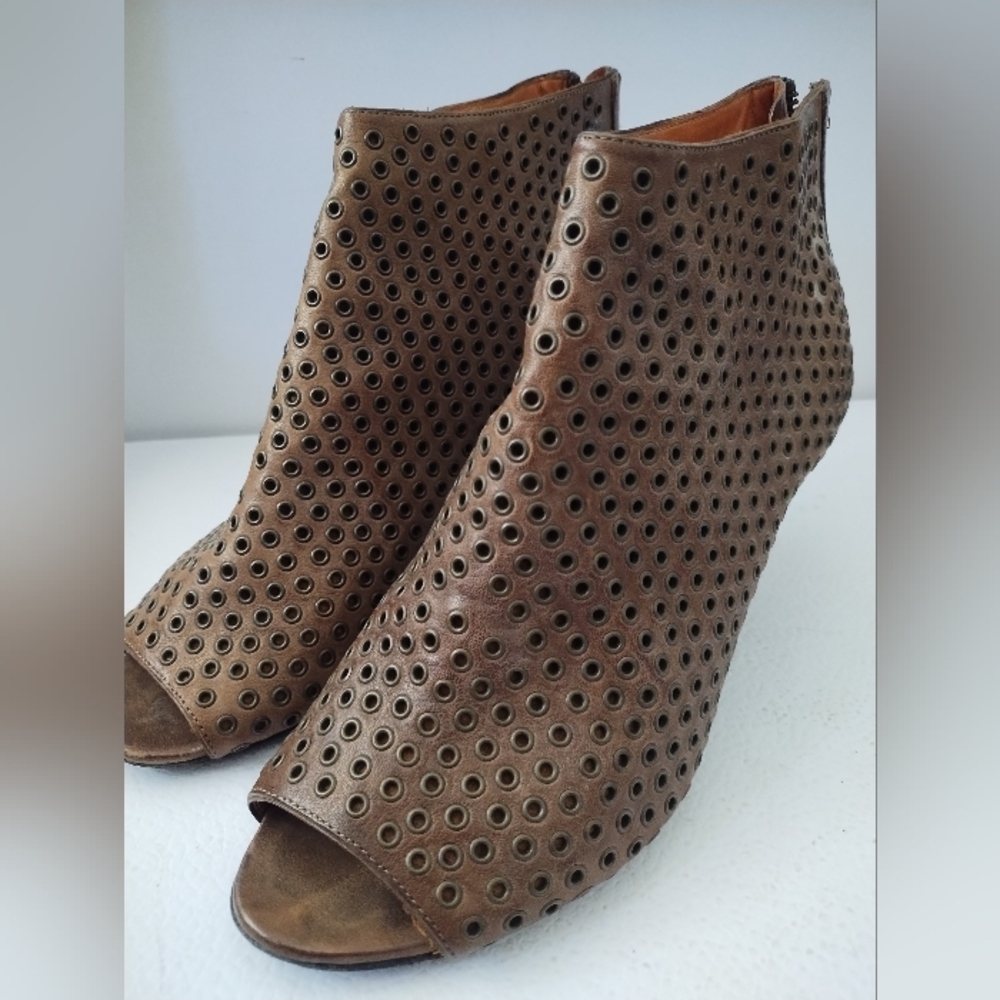 GIVENCHY PEEPS TOE BOOTIES